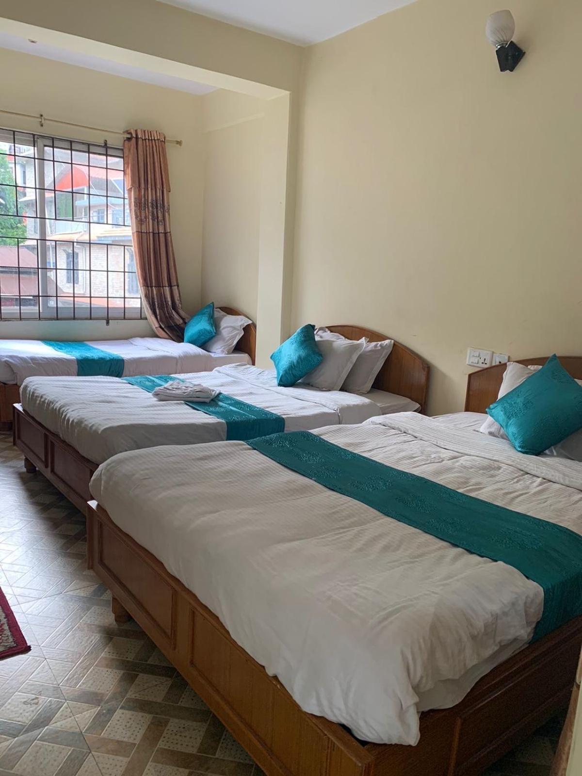 The Tranqulity Inn Pokhara Extérieur photo